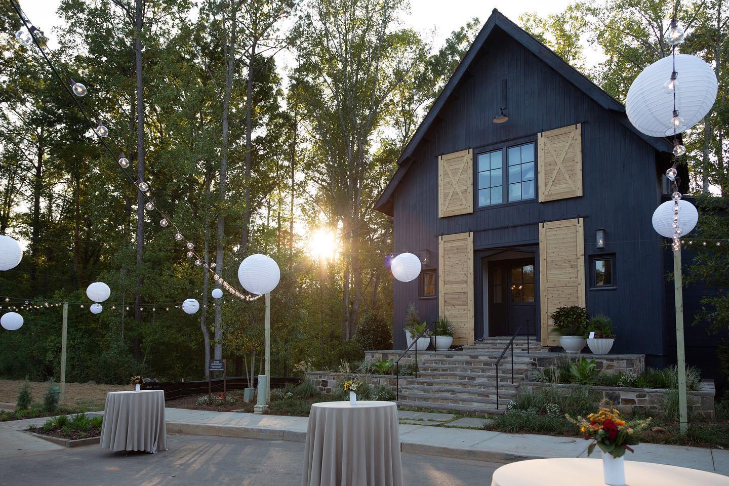 Have you purchased your ticket to our VIP Toast & Tour? This will be a Serenbe Showhouse Preview Party on October 14!⁠
⁠
High above the Grange neighborhood lies perhaps the most dramatic Serenbe Showhouse to date. Join @Serenbe and the Editor-in-Chief of @AtlantaHomesMag as we toast the opening of the 2021 Designer Showhouse and Atlanta's top interior designers. Be one of the first to tour this gorgeous show home.⁠

Click the link in our bio to purchase your tickets today!
⁠